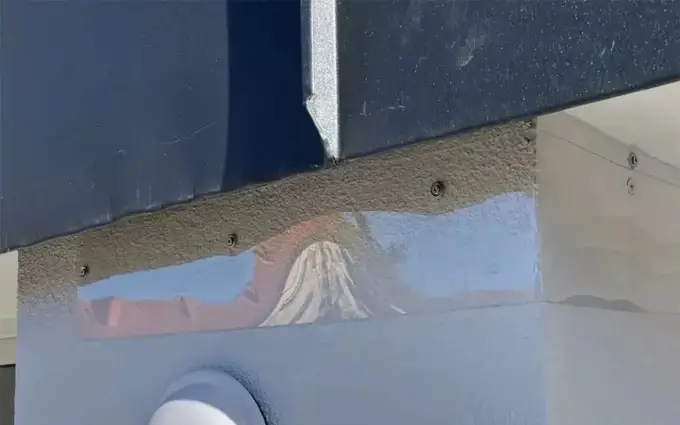 Montáž fólie Linera na stenu